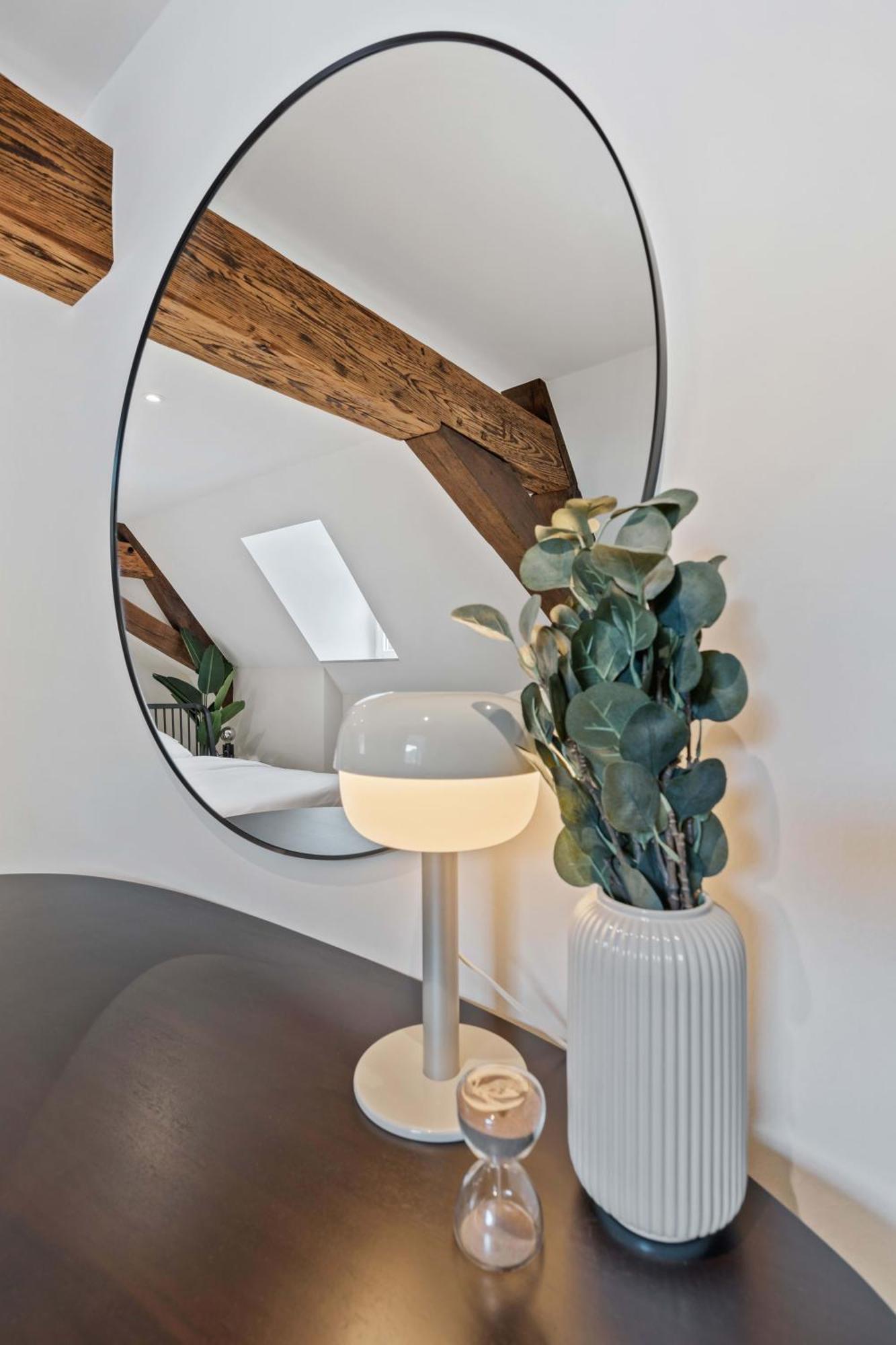 Elegant Clausen Apartment With King Bed & Wifi Luxemburgo Exterior foto